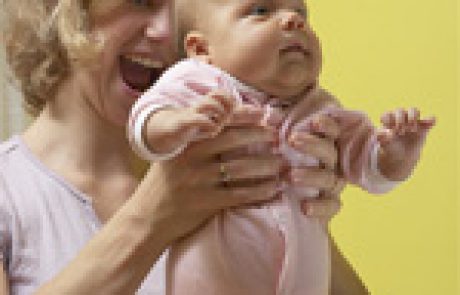 האם יש מקום לבדיקה חוזרת של פרקי הירך אצל תינוקות ?