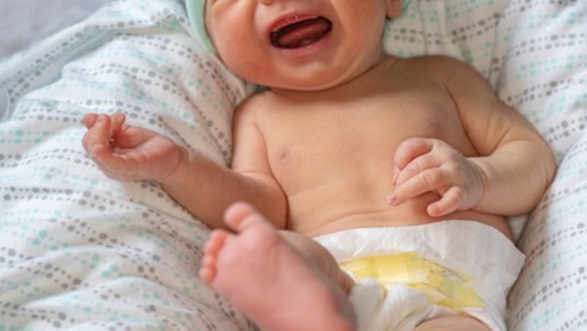 מקרה קליני – כאשר הכול לא כמו שזה נראה: חום חוזר וכאבי מפרקים חדשים בתינוקת בת 17 חודשים (CME)